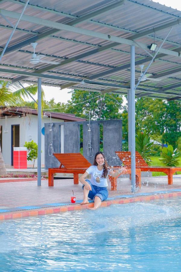 Srihome ยายศรีโฮมแอนแคมป์ปิ้ง Ban Don Tum Exterior foto